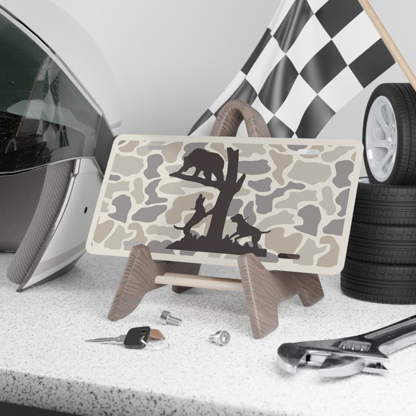 Bear Hunting Hounds Treed Bear Camo Vanity License Plate for Hunters