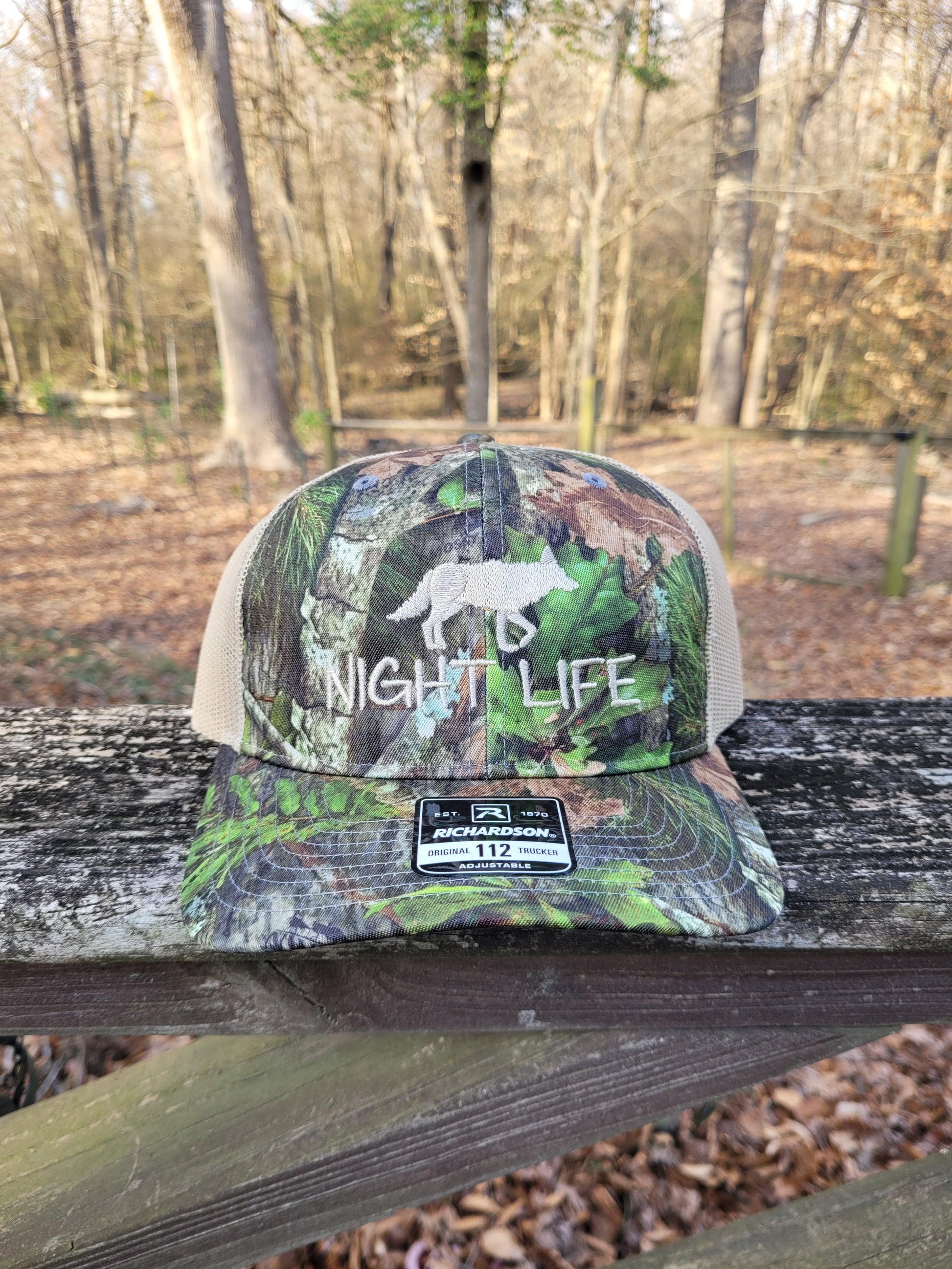 Coyote Hunting Richardson Snapback Mesh Trucker Hat - coonhoundin