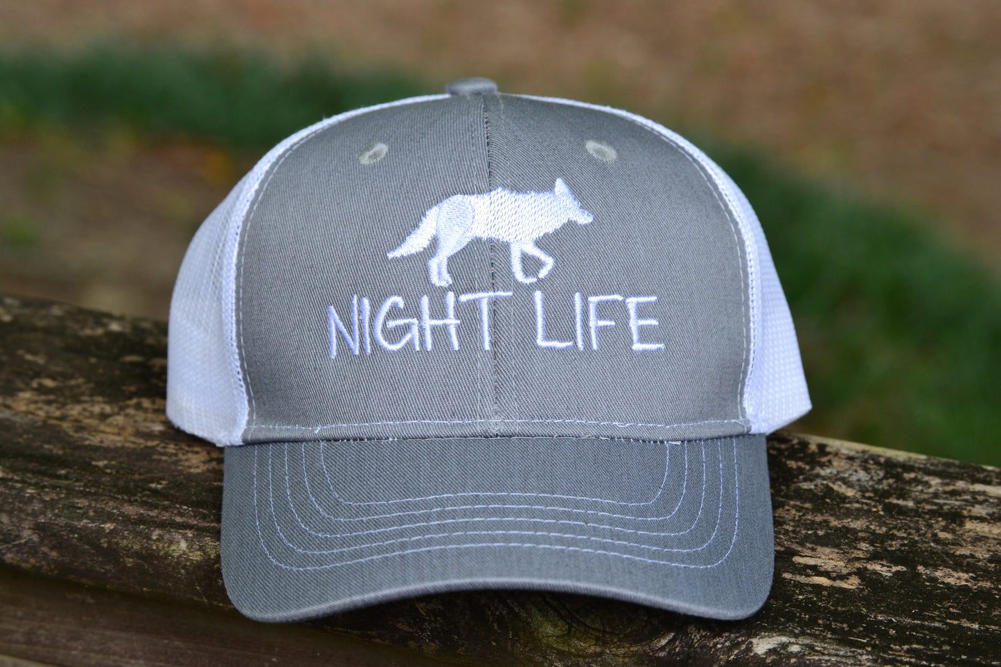 Youth Coyote Hunting Snapback Mesh Trucker Hat - coonhoundin