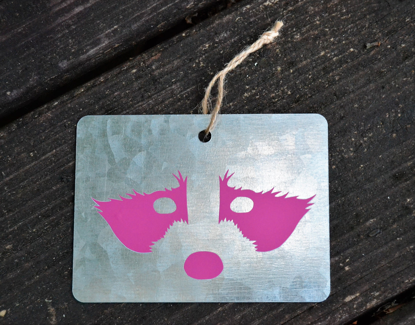 Small Galvanized Metal Raccoon Face Coon Hunting Wall Hanging, Tag, Ornament - coonhoundin
